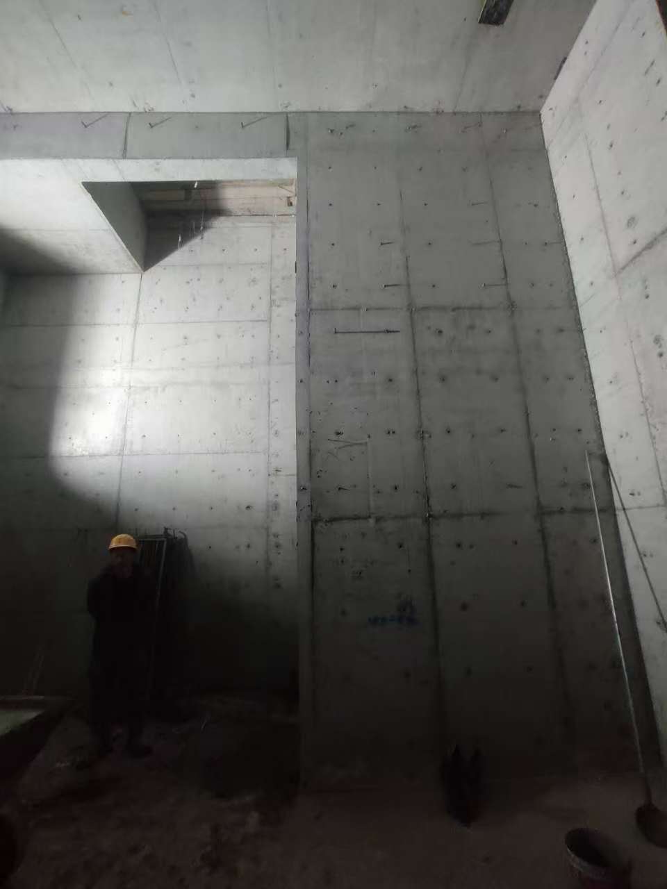 张家口墙上开槽钢筋断了有影响吗